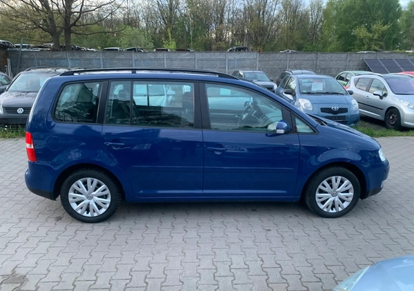 Volkswagen Touran cena 11900 przebieg: 216430, rok produkcji 2003 z Bierutów małe 211